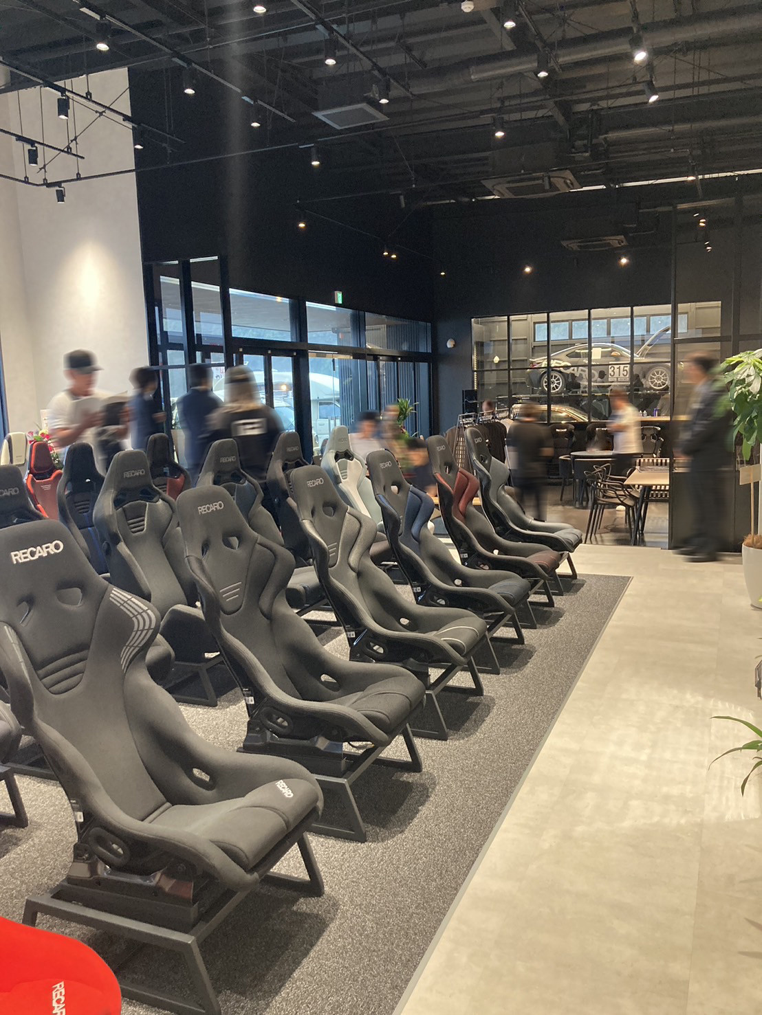 THE VISIT SUZUKA 
RECARO JAPAN showroom